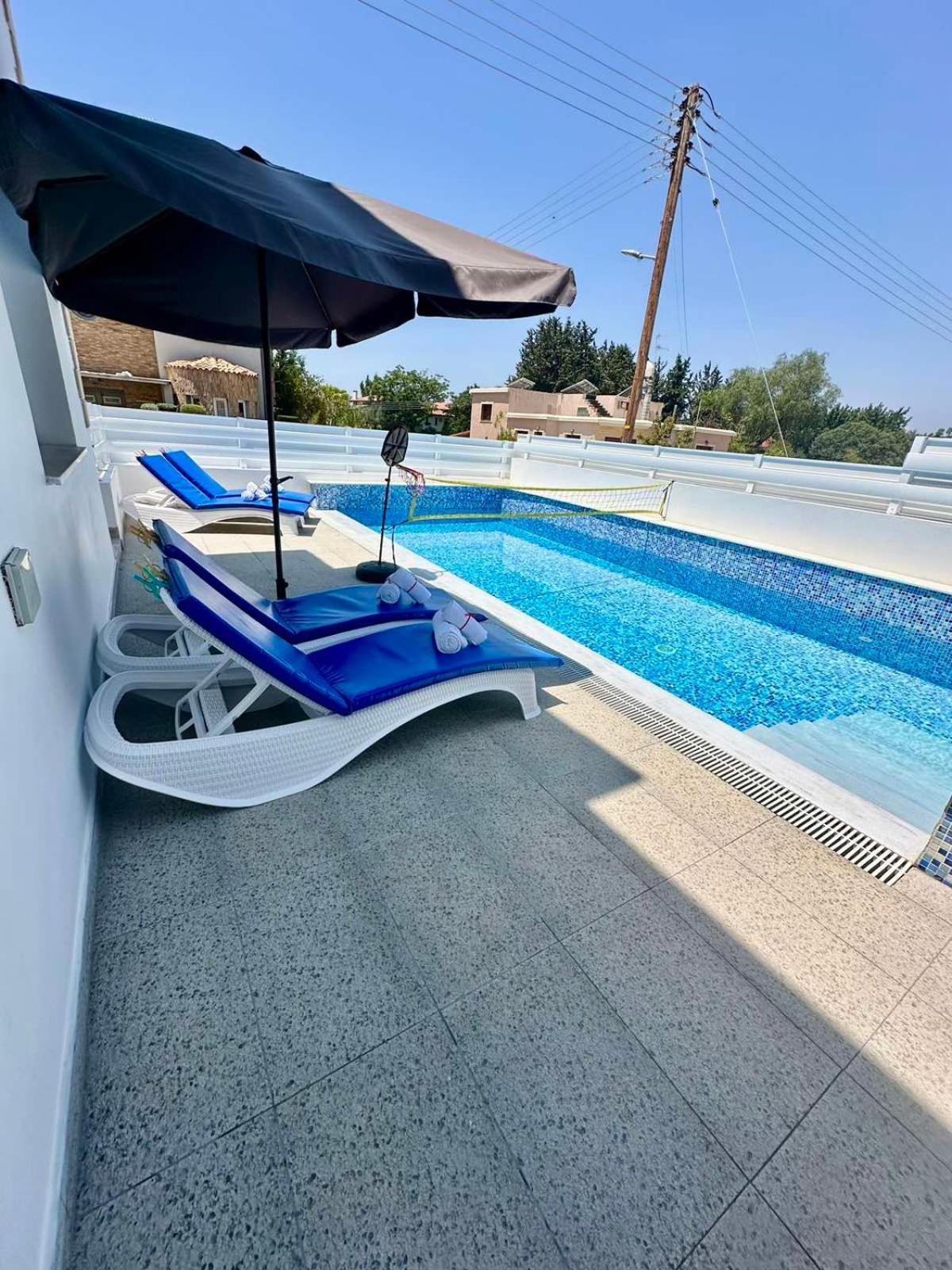 Michael Angelo Villa Paphos Exterior foto