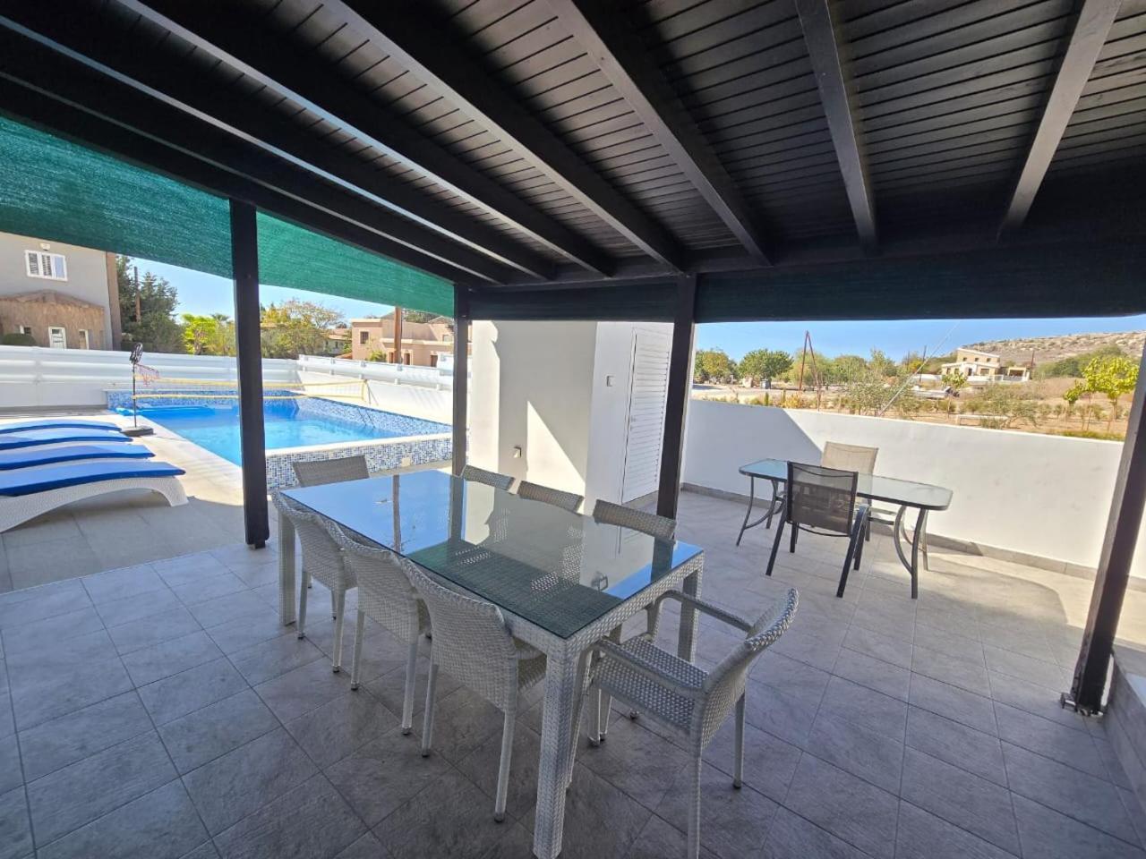 Michael Angelo Villa Paphos Exterior foto